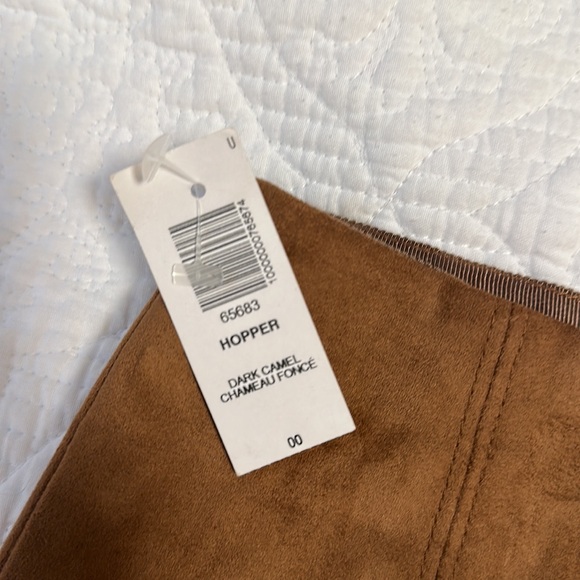 Aritzia NWT Suede Skirt - Picture 2 of 2